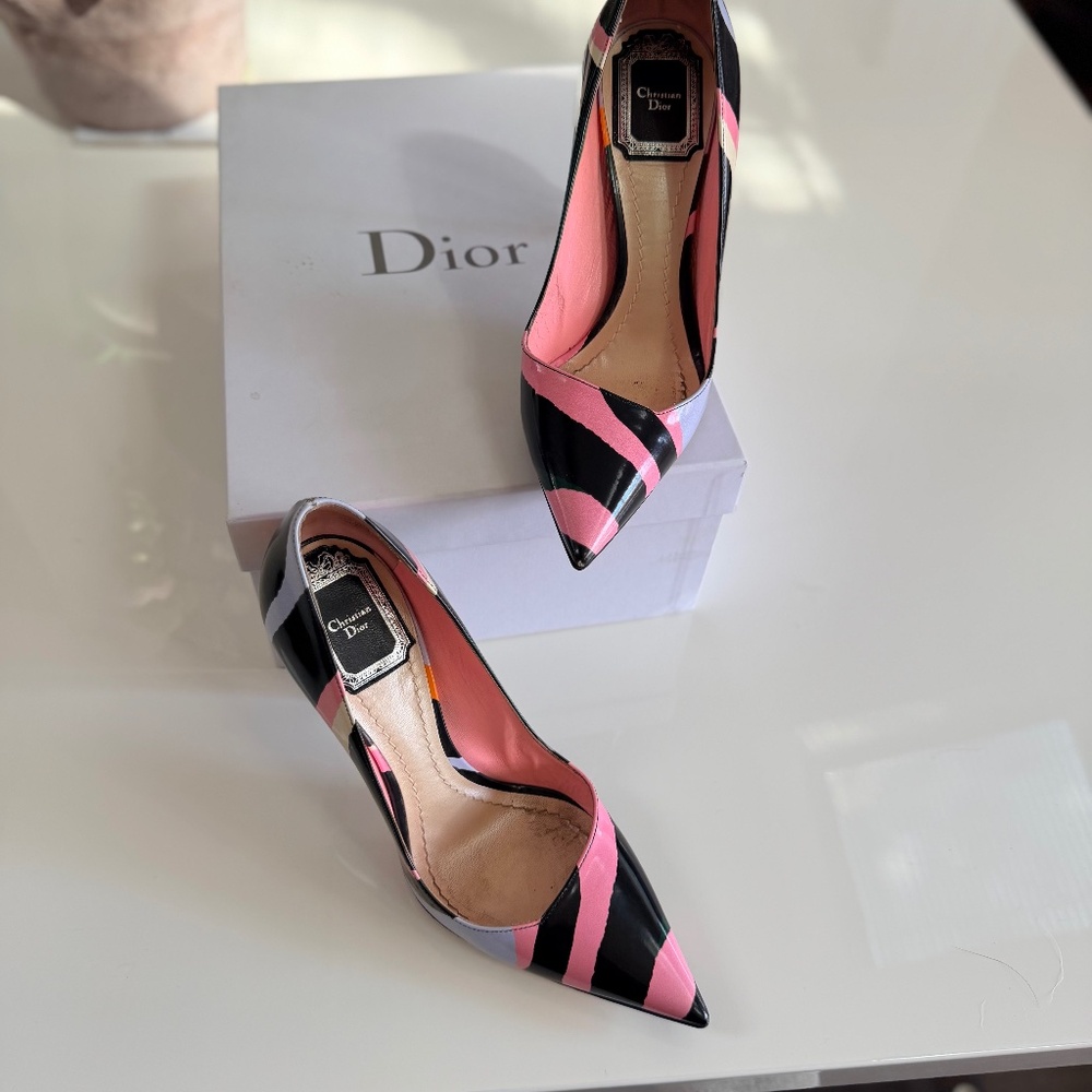 Christian Dior Patent Leather Pumps – Size 35 – 4” Heel